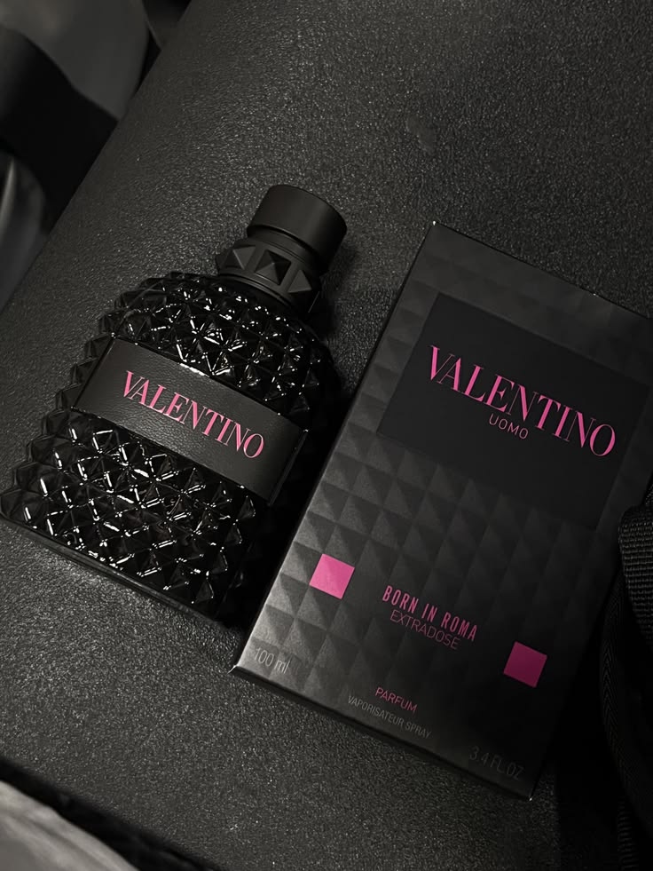 Valentino Born in Roma Uomo Extradose